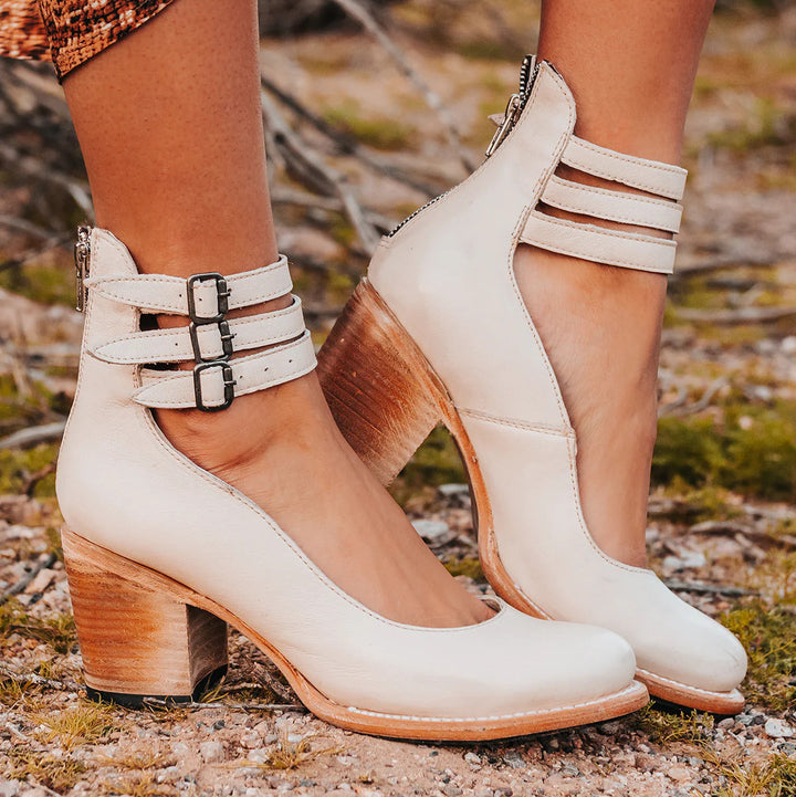 Carla - Vintage Ankle Strap Shoes