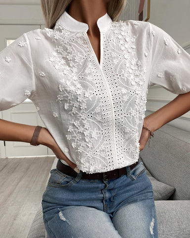 Cora - Chic Floral Embroidery Blouse