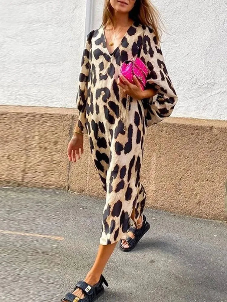 Vivian - Chic Leopard Dress