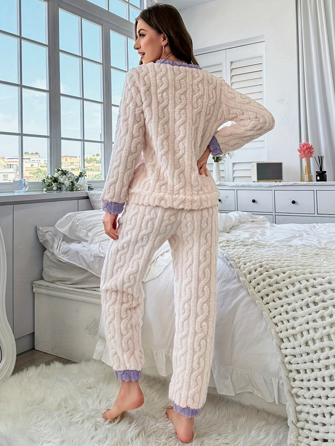 Emily - Cozy Pajama Set