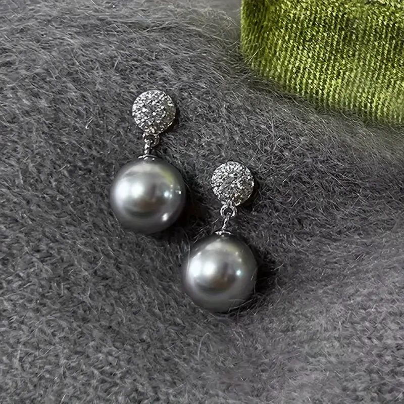 Elegant black pearl earrings with rhinestones