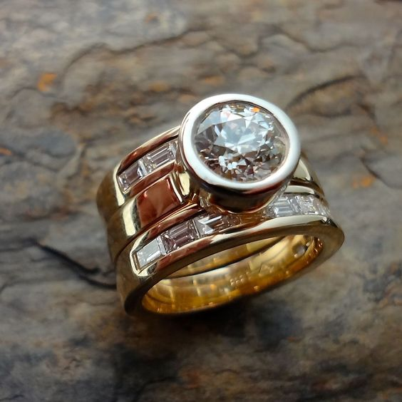 Vintage Laminated Glass Ring Band