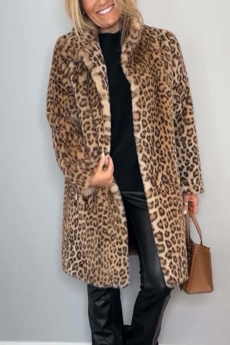 Chloe - Chic Leopard Print Coat